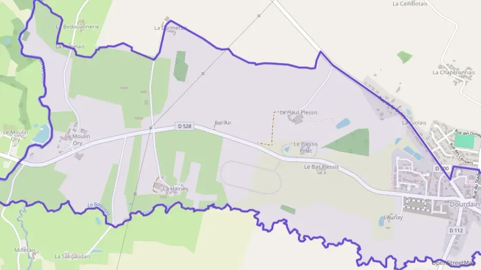 Maison 142 m² cinq pièces à vendre à Dourdain Maison 142 m² cinq pièces à vendre à Dourdain