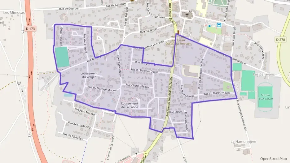 Maison 110 m² six pièces à vendre à Martigné-Ferchaud