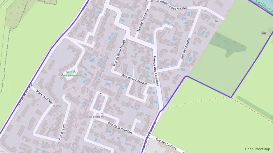 Maison 96 m² quatre pièces à vendre à Saint-Martin-de-Ré Maison 96 m² quatre pièces à vendre à Saint-Martin-de-Ré