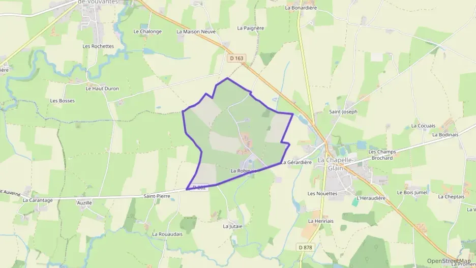 Maison 71 m² trois pièces à vendre à La Chapelle-Glain Maison 71 m² trois pièces à vendre à La Chapelle-Glain