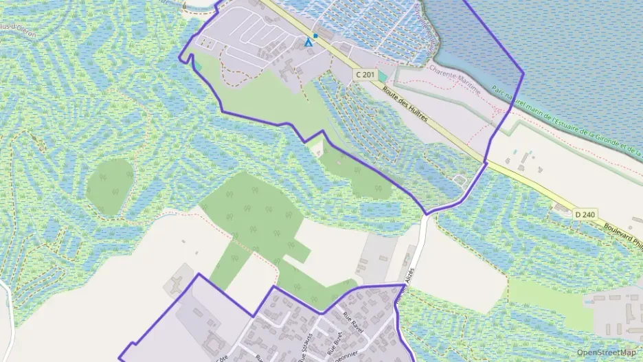 Maison 74 m² quatre pièces à vendre à Le Château-d`Oléron Maison 74 m² quatre pièces à vendre à Le Château-d`Oléron