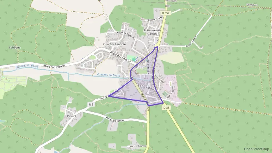 Maison 120 m² six pièces à vendre à Bias Maison 120 m² six pièces à vendre à Bias