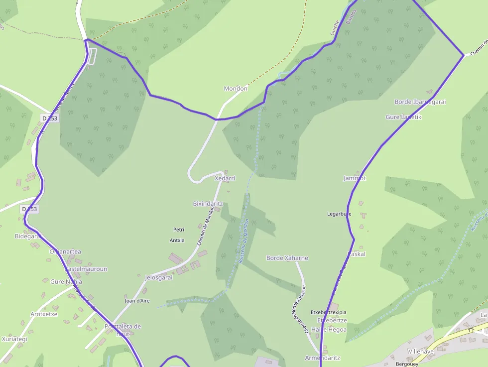 Maison 169 m² deux pieces à vendre à Bardos