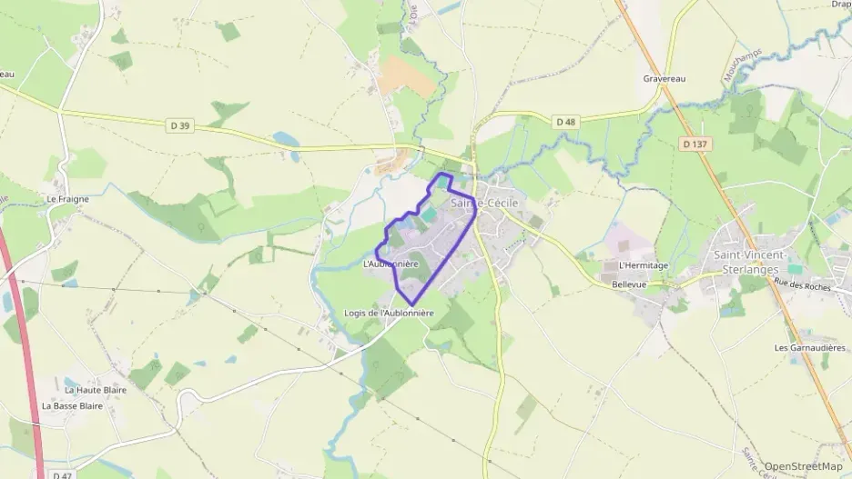 Maison 107 m² quatre pièces à vendre à Sainte-Cécile Maison 107 m² quatre pièces à vendre à Sainte-Cécile