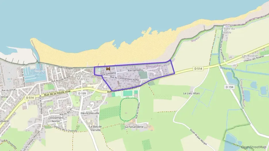 Maison 93 m² six pièces à vendre à Grandcamp-Maisy Maison 93 m² six pièces à vendre à Grandcamp-Maisy