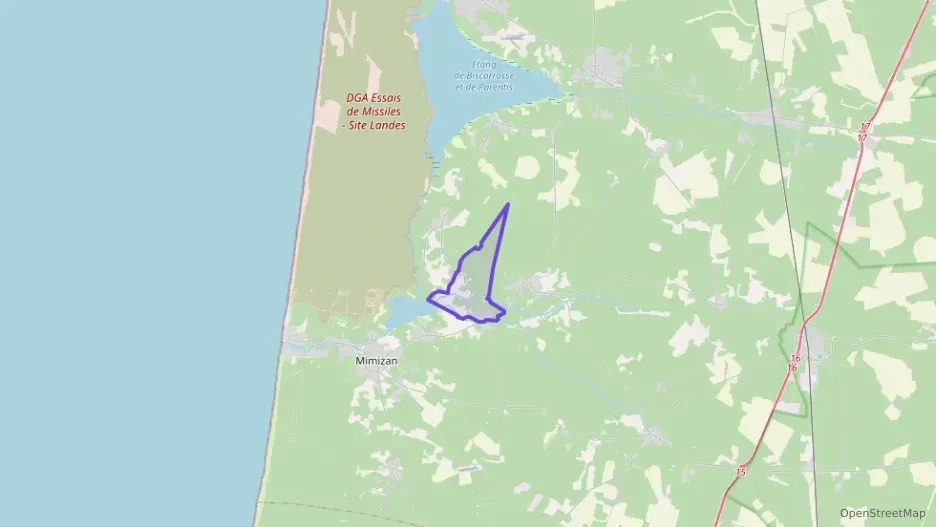 Maison 88 m² quatre pièces à vendre à Saint-Paul-en-Born Maison 88 m² quatre pièces à vendre à Saint-Paul-en-Born