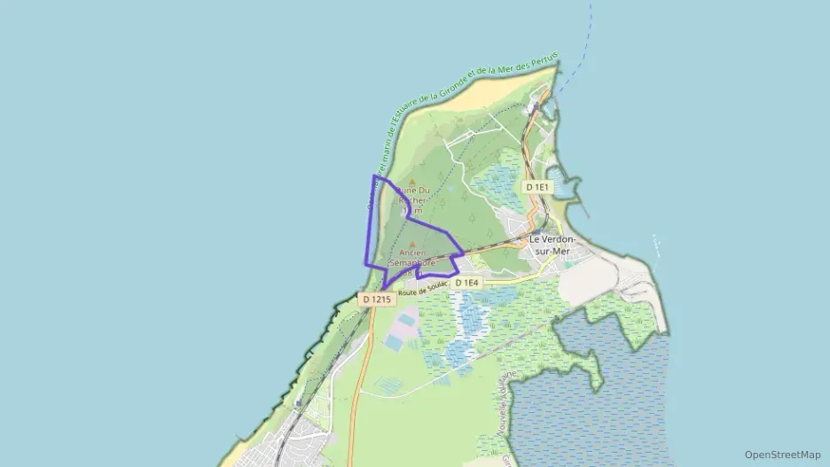 Maison 135 m² quatre pièces à vendre à Le Verdon-sur-Mer Maison 135 m² quatre pièces à vendre à Le Verdon-sur-Mer