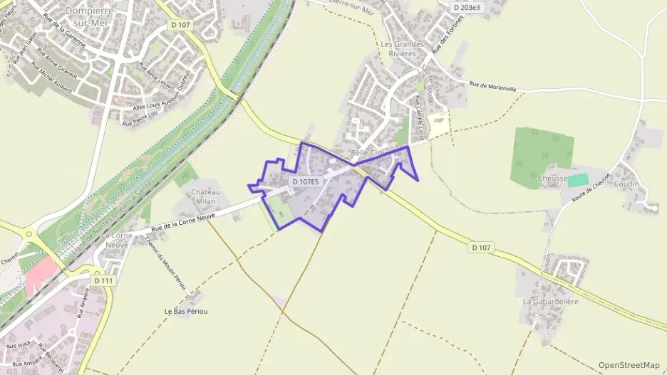 Maison 206 m² cinq pièces à vendre à Dompierre-sur-Mer Maison 206 m² cinq pièces à vendre à Dompierre-sur-Mer