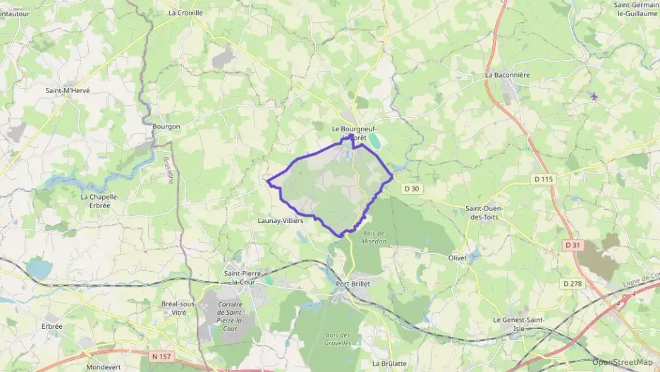 Maison 137 m² six pièces à vendre à Le Bourgneuf-la-Forêt Maison 137 m² six pièces à vendre à Le Bourgneuf-la-Forêt