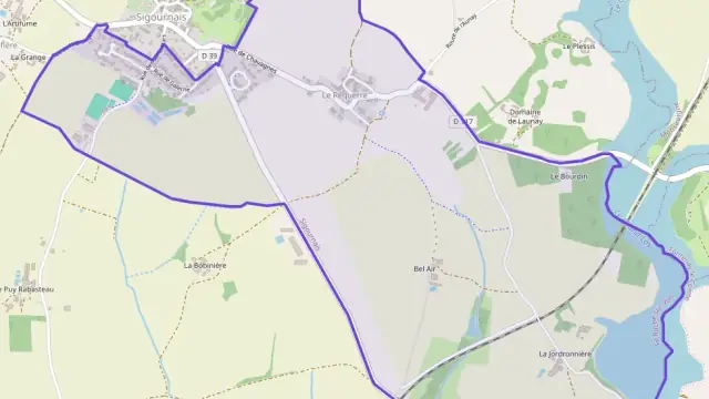 Maison 87 m² quatre pièces à vendre à Sigournais