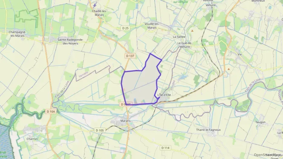 Maison 132 m² sept pièces à vendre à Marans