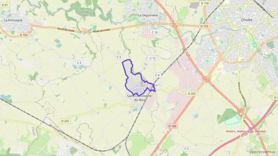 Maison 118 m² cinq pièces à vendre à Saint-Christophe-du-Bois