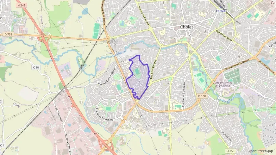 Maison 93 m² cinq pièces à vendre à Cholet Maison 93 m² cinq pièces à vendre à Cholet