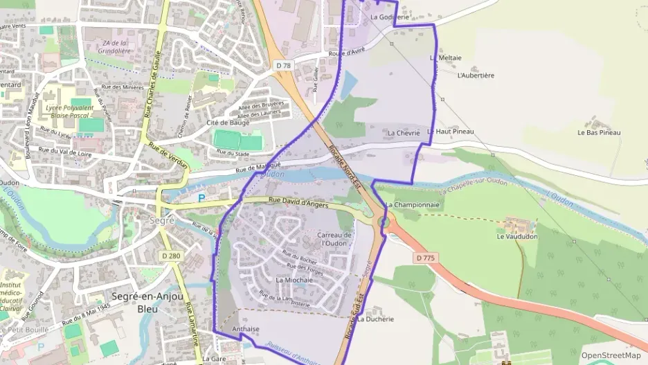 Maison 157 m² six pièces à vendre à Segré-en-Anjou Bleu