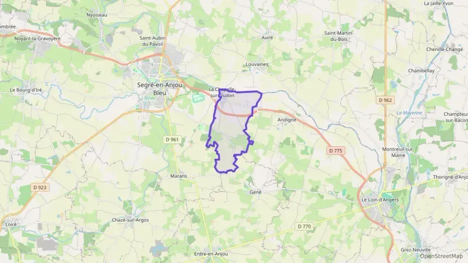 Maison 154 m² cinq pièces à vendre à Segré-en-Anjou Bleu Maison 154 m² cinq pièces à vendre à Segré-en-Anjou Bleu