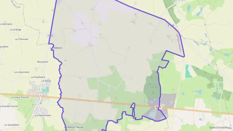 Maison 88 m² quatre pièces à vendre à Marigné-Peuton Maison 88 m² quatre pièces à vendre à Marigné-Peuton