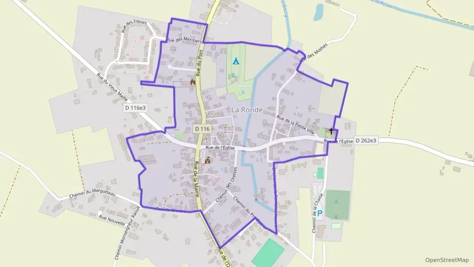 Maison 96 m² quatre pièces à vendre à La Ronde Maison 96 m² quatre pièces à vendre à La Ronde