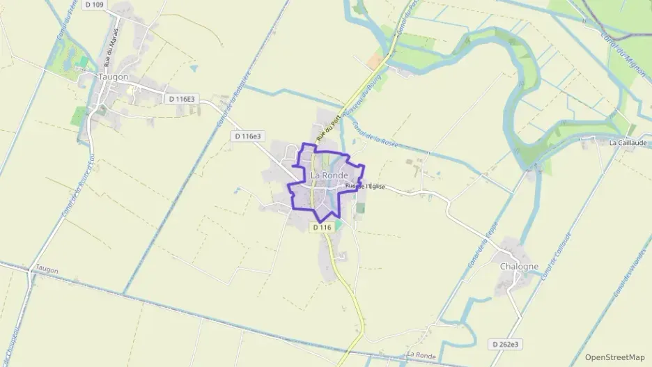 Maison 96 m² quatre pièces à vendre à La Ronde Maison 96 m² quatre pièces à vendre à La Ronde