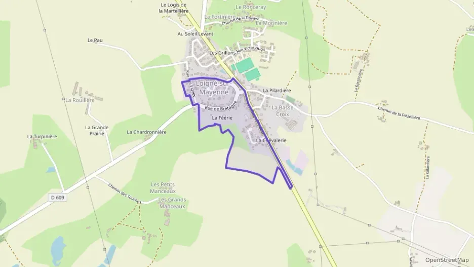 Maison 108 m² quatre pièces à vendre à La Roche-Neuville