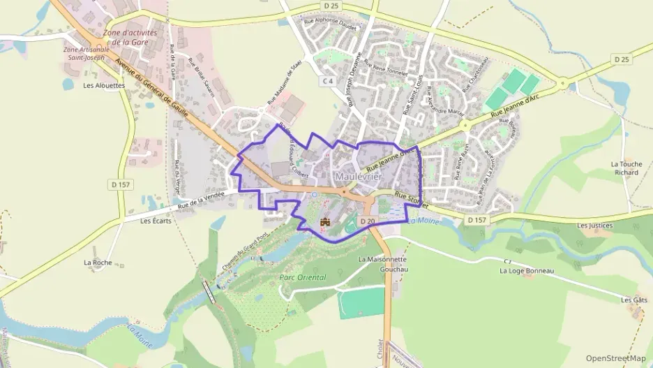 Maison 123 m² cinq pièces à vendre à Maulévrier Maison 123 m² cinq pièces à vendre à Maulévrier