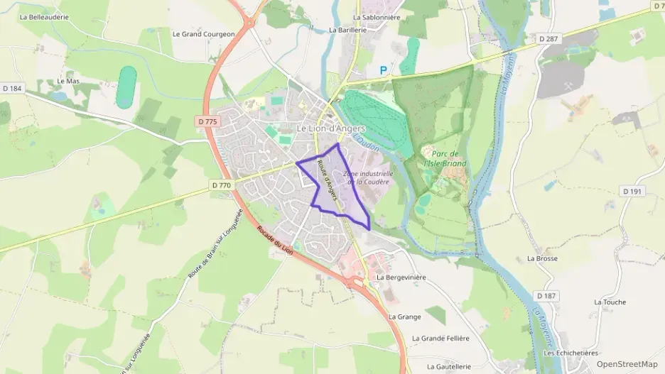 Maison 137 m² cinq pièces à vendre à Le Lion-d`Angers