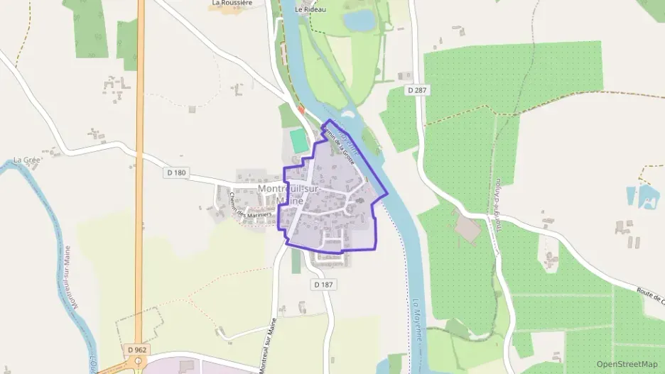 Maison 122 m² quatre pièces à vendre à Montreuil-sur-Maine
