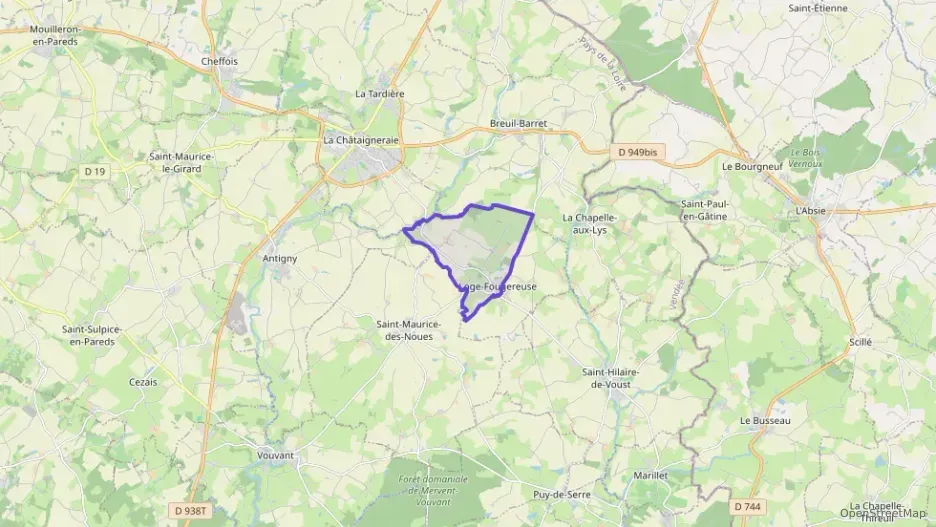 Maison 121 m² quatre pièces à vendre à Loge-Fougereuse