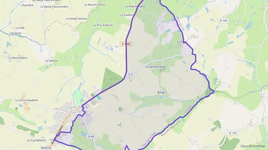 Maison 130 m² trois pièces à vendre à Saint-Pierre-du-Chemin Maison 130 m² trois pièces à vendre à Saint-Pierre-du-Chemin