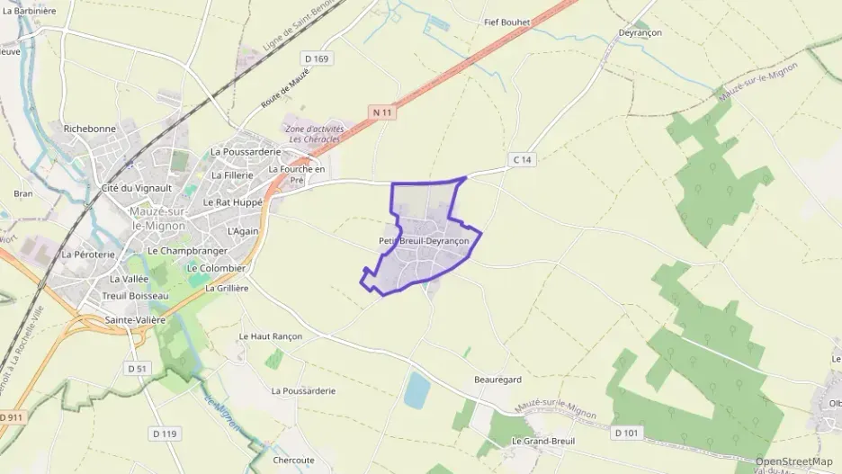 Maison 111 m² cinq pièces à vendre à Mauzé-sur-le-Mignon