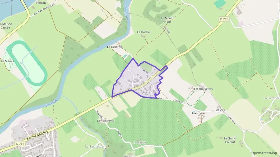 Maison 89 m² quatre pièces à vendre à Rochefort-sur-Loire Maison 89 m² quatre pièces à vendre à Rochefort-sur-Loire