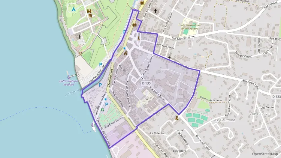 Maison 120 m² cinq pièces à vendre à Blaye Maison 120 m² cinq pièces à vendre à Blaye
