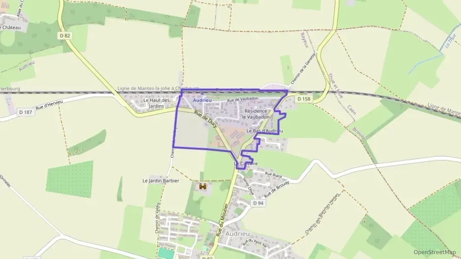 Maison 90 m² trois pièces à vendre à Audrieu Maison 90 m² trois pièces à vendre à Audrieu