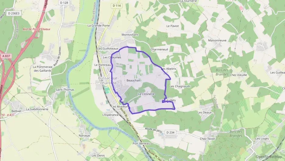 Maison 103 m² quatre pièces à vendre à Bussac-sur-Charente Maison 103 m² quatre pièces à vendre à Bussac-sur-Charente