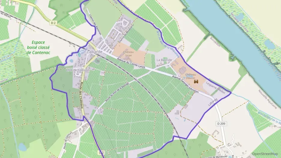 Maison 110 m² quatre pièces à vendre à Labarde Maison 110 m² quatre pièces à vendre à Labarde