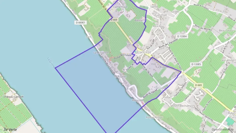 Maison 120 m² quatre pièces à vendre à Gauriac Maison 120 m² quatre pièces à vendre à Gauriac