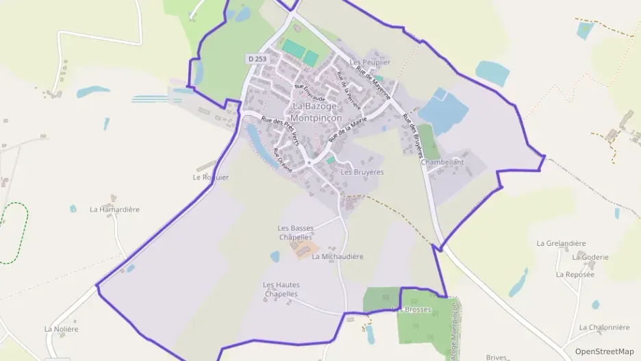 Maison 100 m² quatre pièces à vendre à La Bazoge-Montpinçon Maison 100 m² quatre pièces à vendre à La Bazoge-Montpinçon