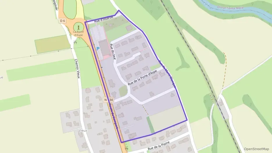 Maison 90 m² quatre pièces à vendre à Gurmençon