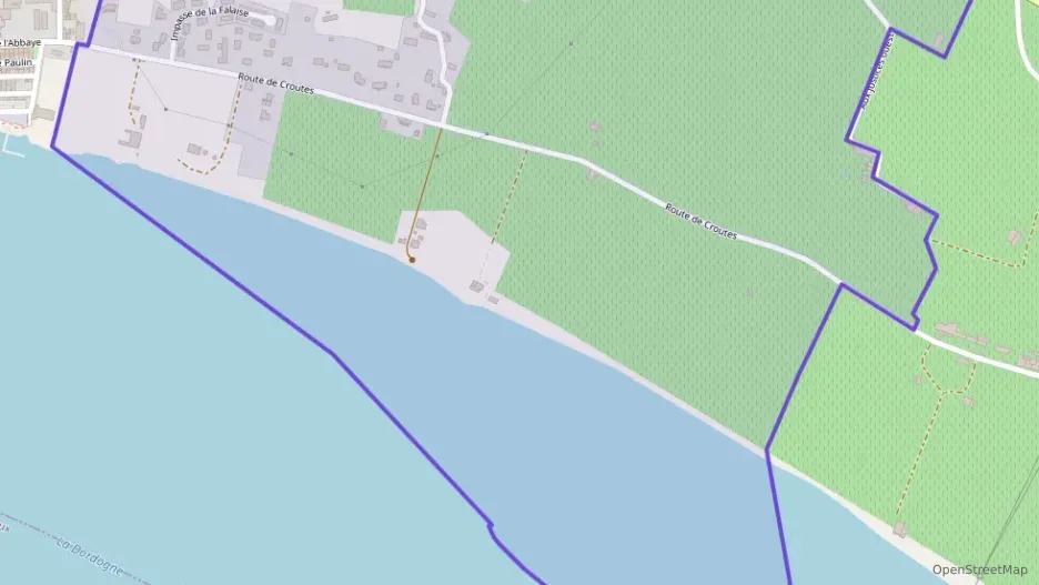 Maison 80 m² quatre pièces à vendre à Bourg Maison 80 m² quatre pièces à vendre à Bourg