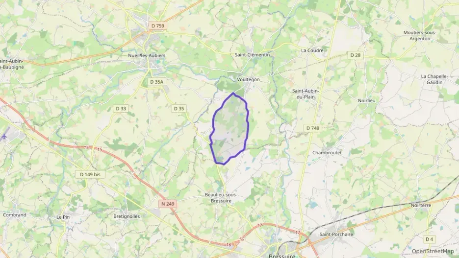 Maison 160 m² six pièces à vendre à Voulmentin Maison 160 m² six pièces à vendre à Voulmentin