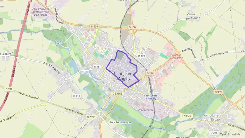 Maison 82 m² quatre pièces à vendre à Saint-Jean-d`Angély