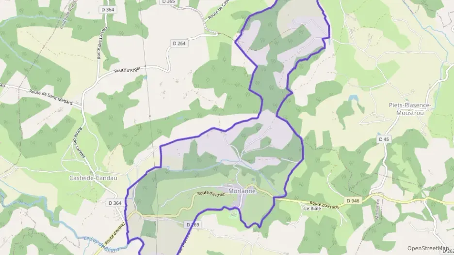 Maison 185 m² six pièces à vendre à Morlanne Maison 185 m² six pièces à vendre à Morlanne