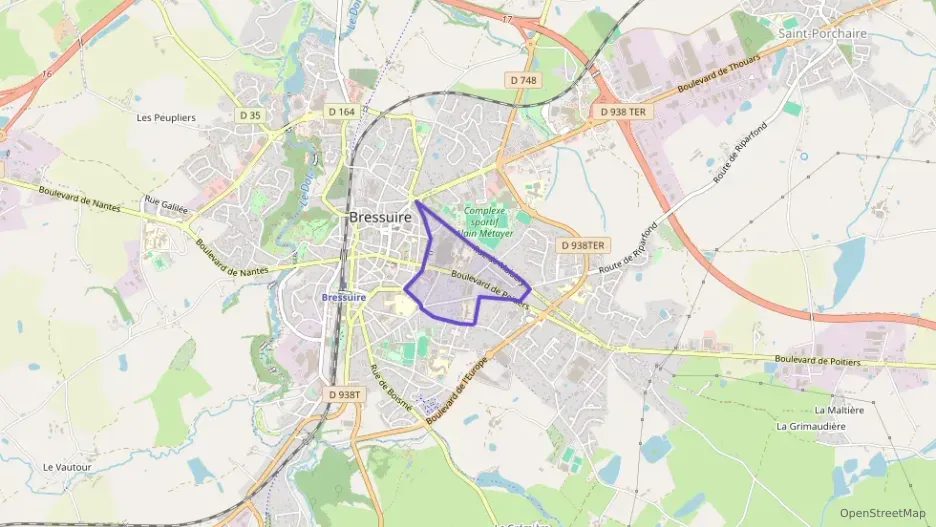 Maison 153 m² sept pièces à vendre à Bressuire Maison 153 m² sept pièces à vendre à Bressuire