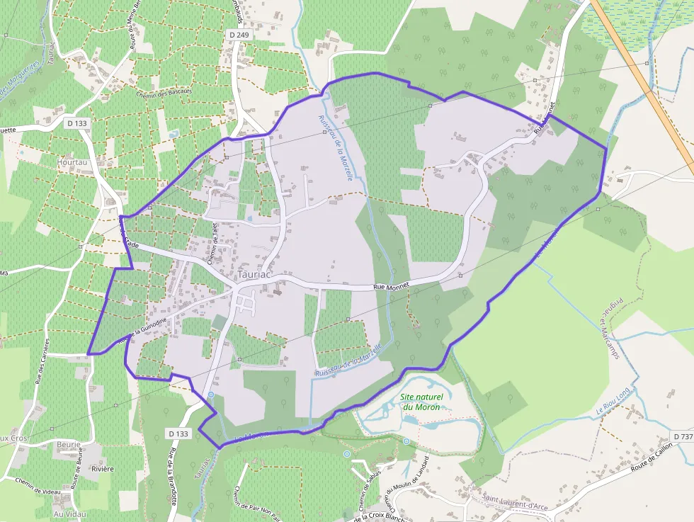 Maison 96 m² quatre pièces à vendre à Tauriac