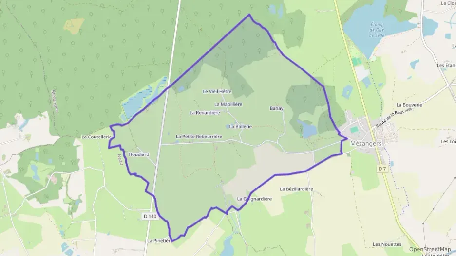 Maison 192 m² cinq pièces à vendre à Mézangers Maison 192 m² cinq pièces à vendre à Mézangers