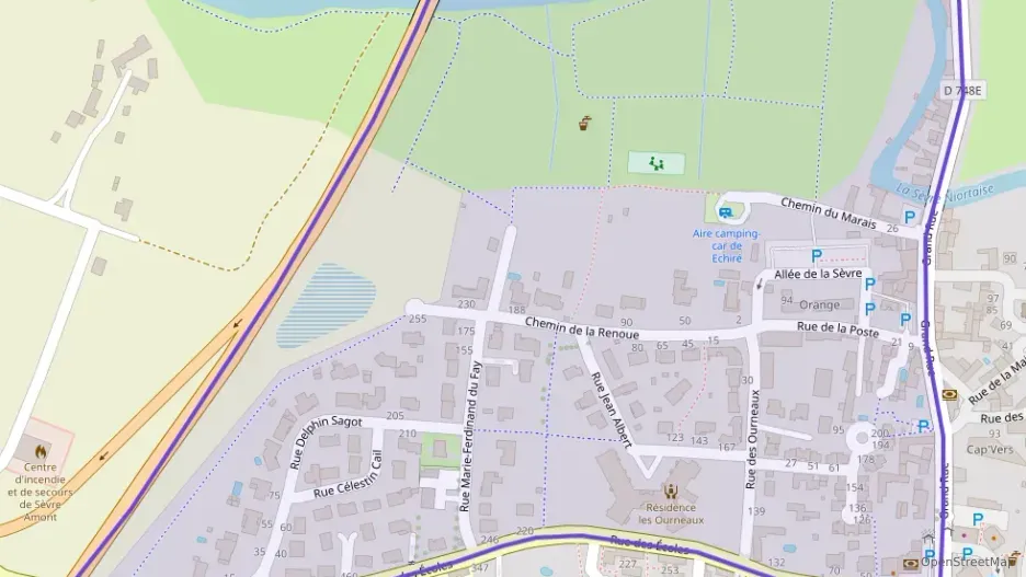 Maison 150 m² quatre pièces à vendre à Échiré Maison 150 m² quatre pièces à vendre à Échiré