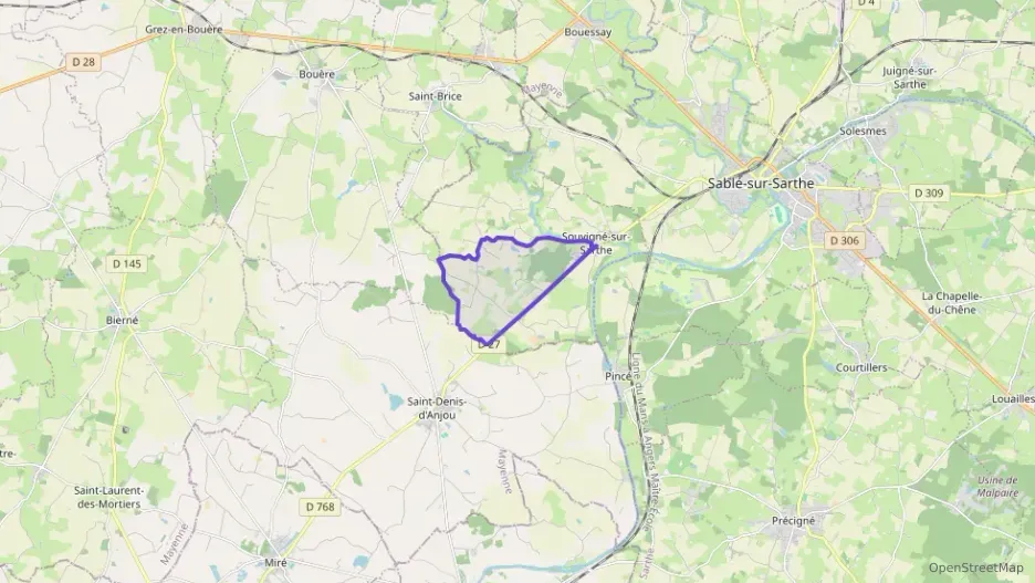 Maison 108 m² six pièces à vendre à Souvigné-sur-Sarthe Maison 108 m² six pièces à vendre à Souvigné-sur-Sarthe