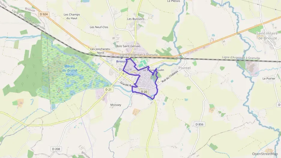 Maison 73 m² quatre pièces à vendre à Briouze Maison 73 m² quatre pièces à vendre à Briouze