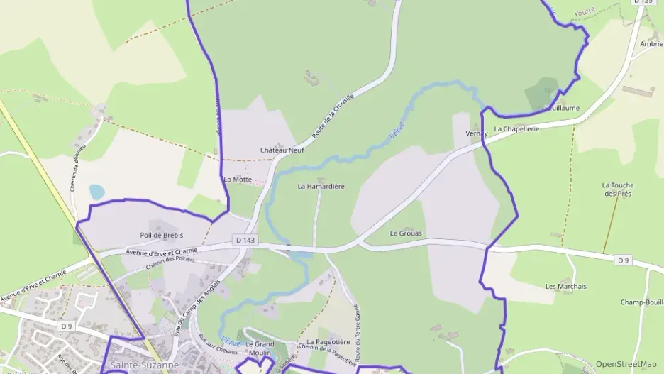 Maison 160 m² six pièces à vendre à Sainte-Suzanne-et-Chammes Maison 160 m² six pièces à vendre à Sainte-Suzanne-et-Chammes