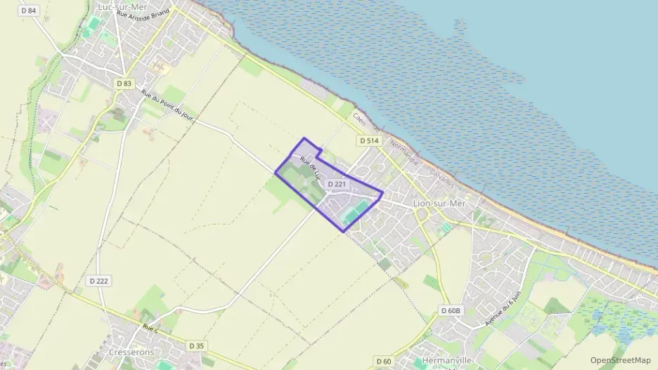 Maison 75 m² quatre pièces à vendre à Lion-sur-Mer Maison 75 m² quatre pièces à vendre à Lion-sur-Mer