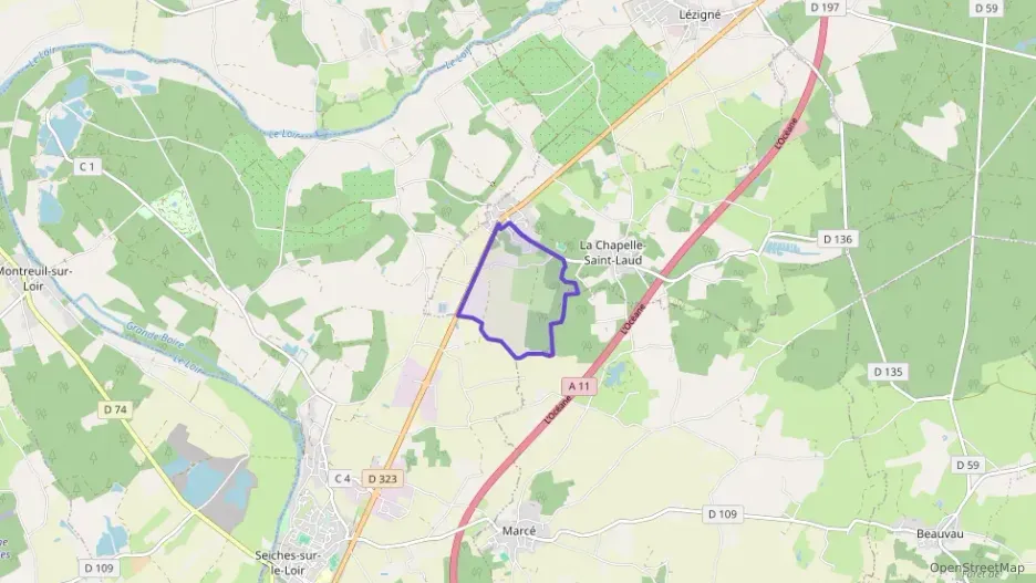 Maison 91 m² cinq pièces à vendre à La Chapelle-Saint-Laud Maison 91 m² cinq pièces à vendre à La Chapelle-Saint-Laud